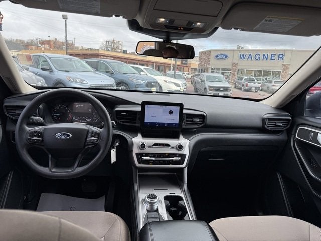 2021 Ford Explorer Base