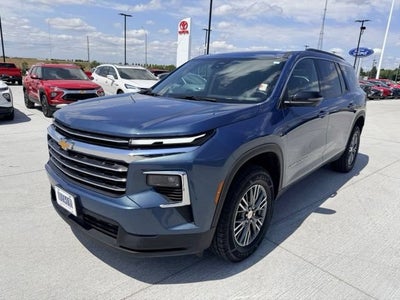 2024 Chevrolet Traverse LT
