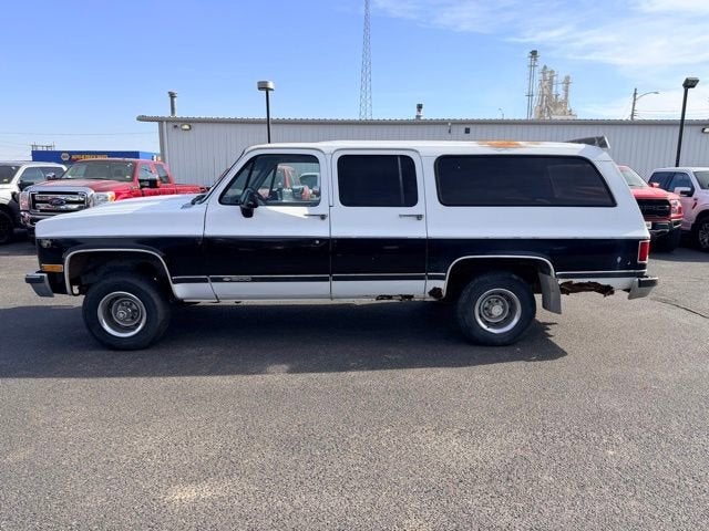 1990 Chevrolet Suburban Base