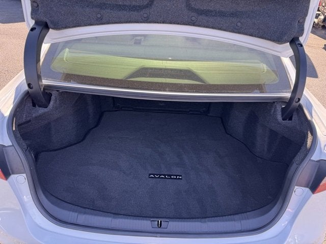 2017 Toyota Avalon XLE