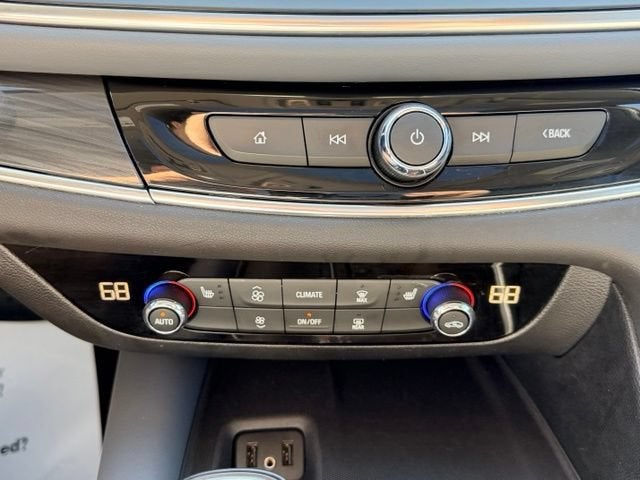 2018 Buick Enclave Essence