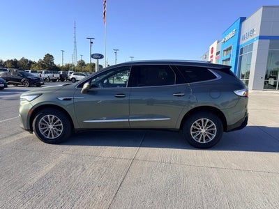 2022 Buick Enclave Essence