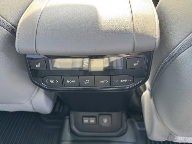 2024 Toyota Highlander Platinum