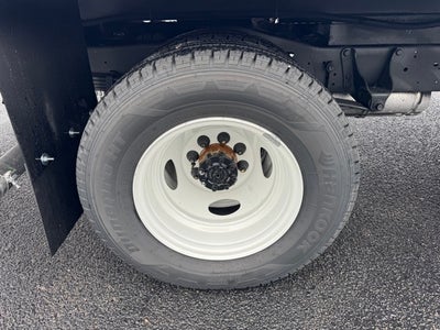 2025 Ford E-350SD Base Cutaway