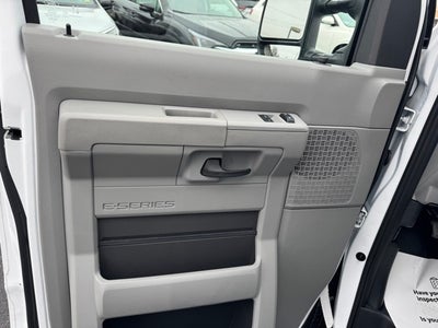 2025 Ford E-350SD Base Cutaway