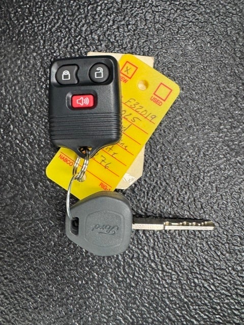 2025 Ford E-350SD Base Cutaway