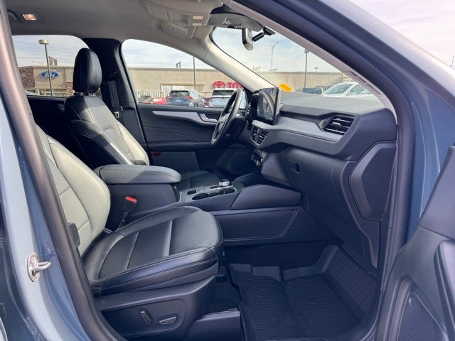 2025 Ford Escape Hybrid Platinum