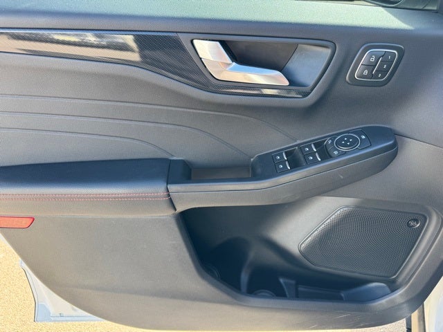 2025 Ford Escape Hybrid ST-Line Select