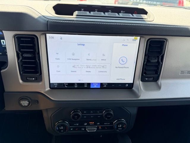 2026 Ford Bronco Outer Banks