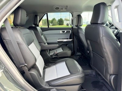 2024 Ford Explorer XLT
