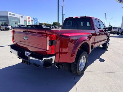 2027 Ford F-350SD Lariat DRW
