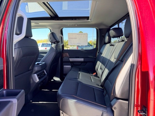 2027 Ford F-350SD Lariat DRW