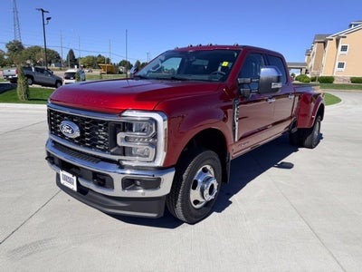 2027 Ford F-350SD Lariat DRW
