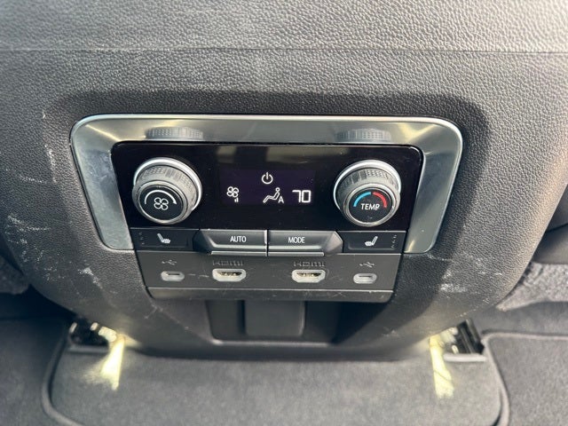 2021 Chevrolet Suburban High Country