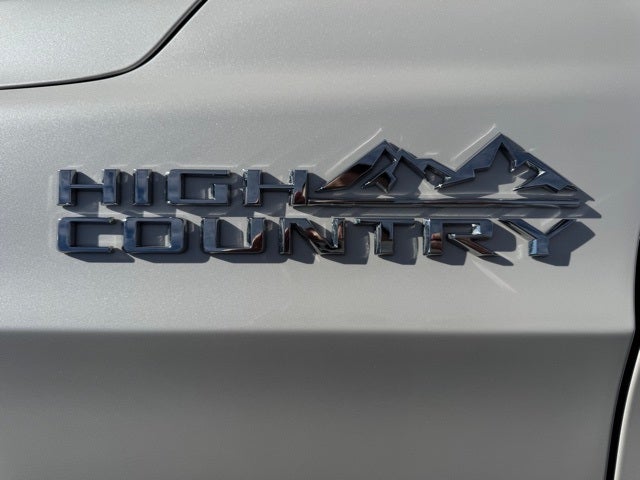2024 Chevrolet Suburban High Country