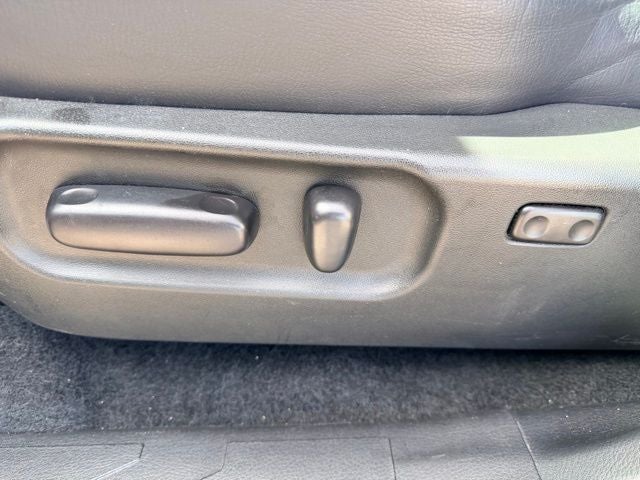 2023 Toyota Tacoma Limited V6