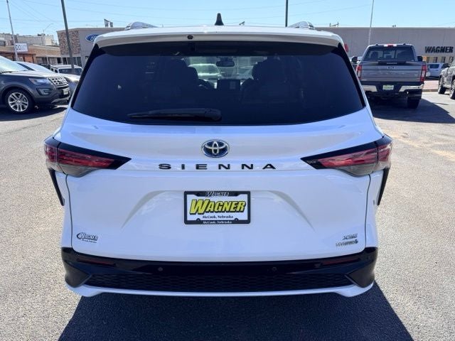 2022 Toyota Sienna XSE 7 Passenger