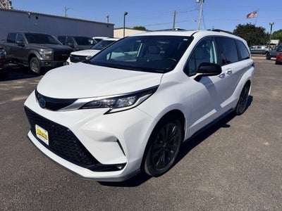 2022 Toyota Sienna XSE 7 Passenger