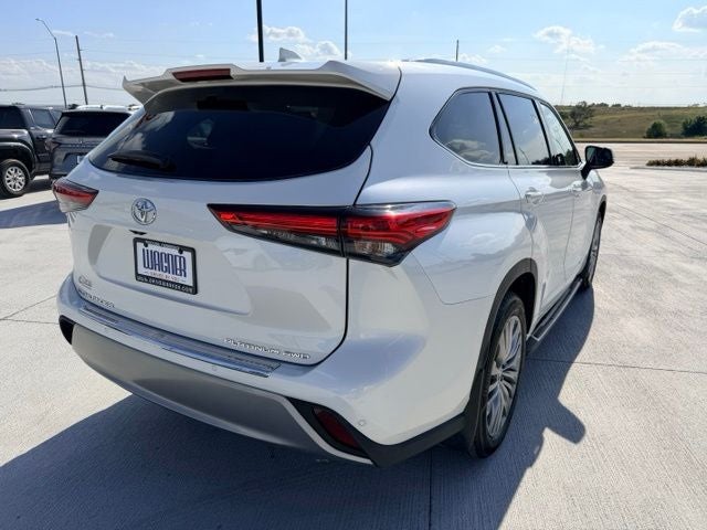 2021 Toyota Highlander Platinum