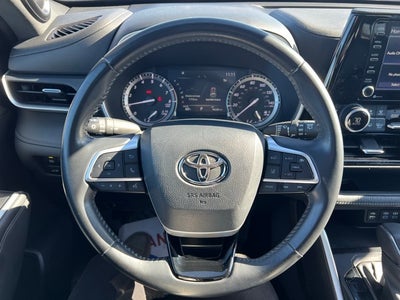 2022 Toyota Highlander XSE