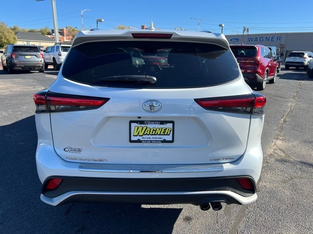 2022 Toyota Highlander XSE