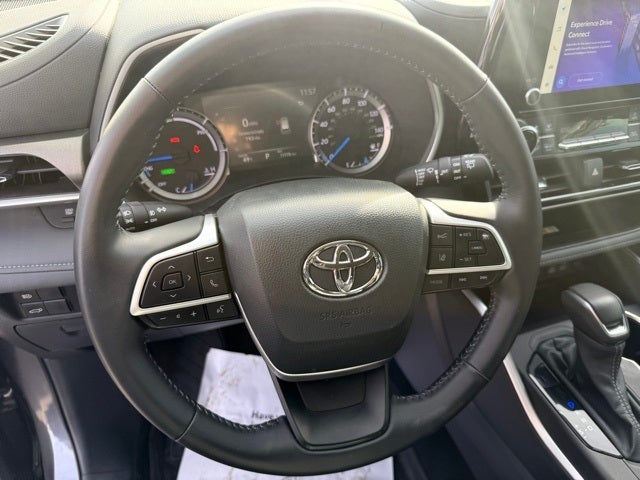 2024 Toyota Highlander Hybrid XLE