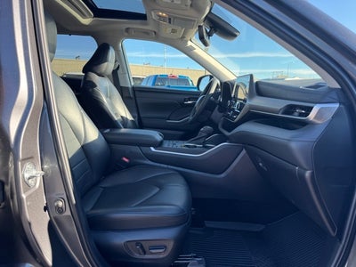 2023 Toyota Highlander XLE