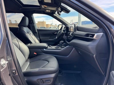 2024 Toyota Highlander XSE