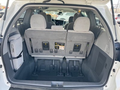 2020 Toyota Sienna LE 8 Passenger