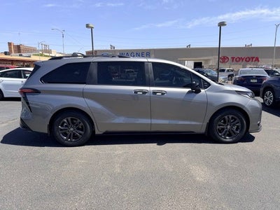 2026 Toyota Sienna XSE 7 Passenger