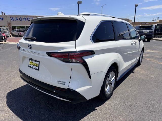 2021 Toyota Sienna Limited 7 Passenger