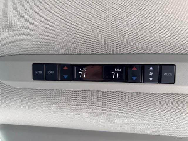 2021 Toyota Sienna Limited 7 Passenger