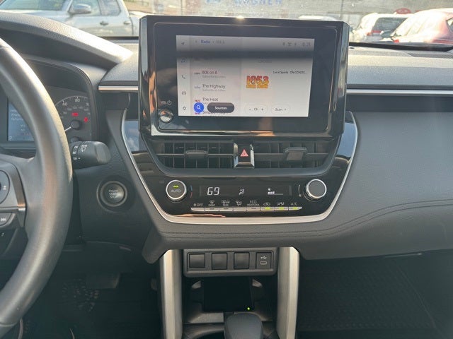 2024 Toyota Corolla Cross LE