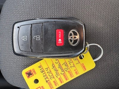 2024 Toyota Corolla Cross LE