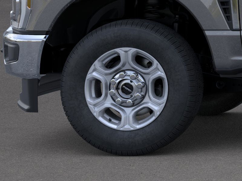 2026 Ford Super Duty F-350® XLT